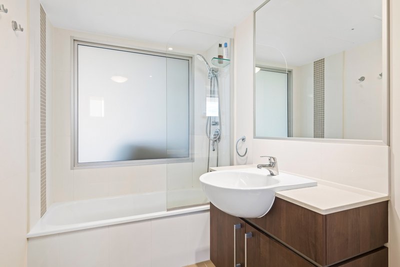 Photo - 1804/1a Mungar Street, Maroochydore QLD 4558 - Image 8