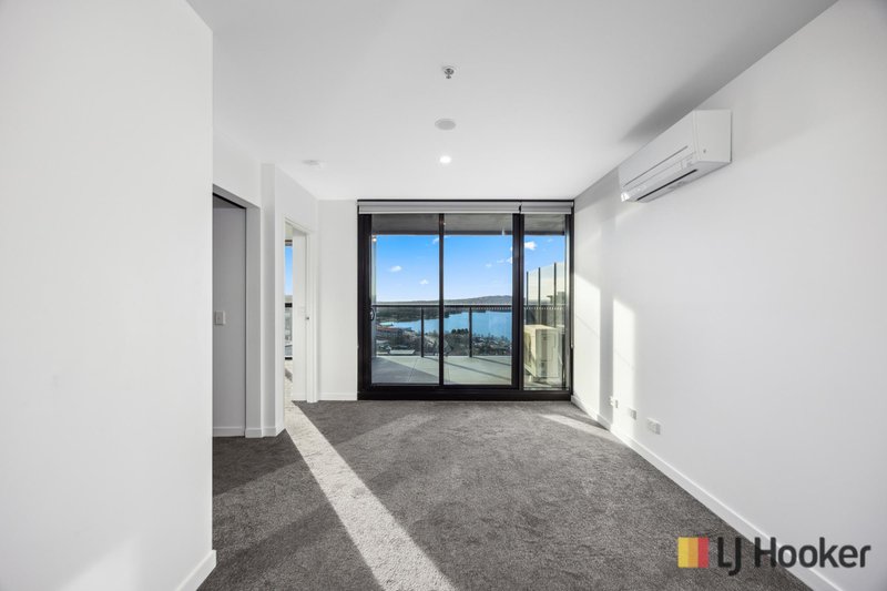 Photo - 1804/2 Grazier Lane, Belconnen ACT 2617 - Image 4