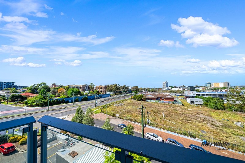 Photo - 1804/5 Second Ave , Blacktown NSW 2148 - Image 14