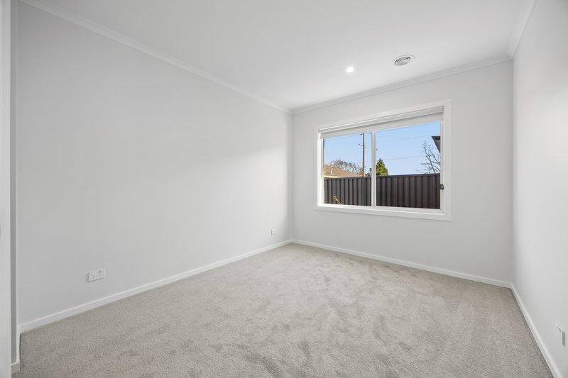 Photo - 1/805 Skipton Street, Redan VIC 3350 - Image 8