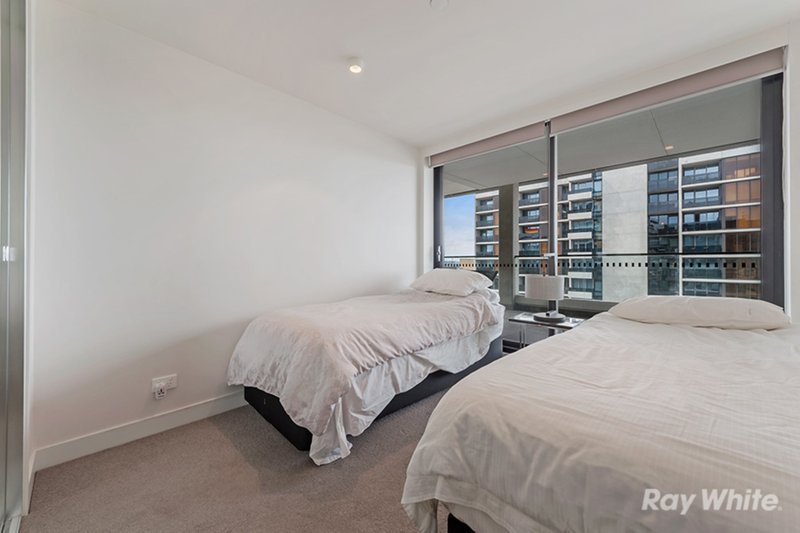 Photo - 1805/2 Claremont Street, South Yarra VIC 3141 - Image 7