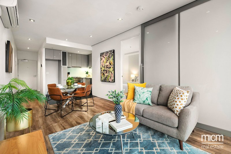 Photo - 1805/68 La Trobe Street, Melbourne VIC 3000 - Image 3