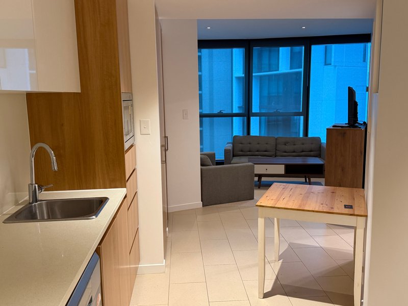 Photo - 1806/222 Margaret Street, Brisbane City QLD 4000 - Image 5
