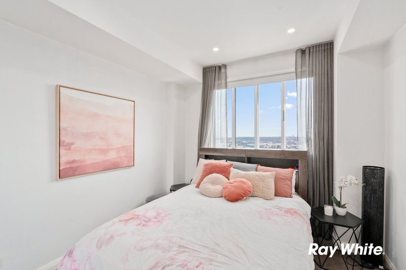 Photo - 1806/5 Second Avenue, Blacktown NSW 2148 - Image 8