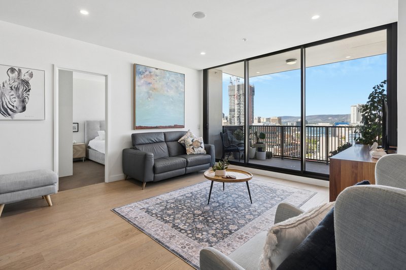 Photo - 1807/156 Wright Street, Adelaide SA 5000 - Image 2