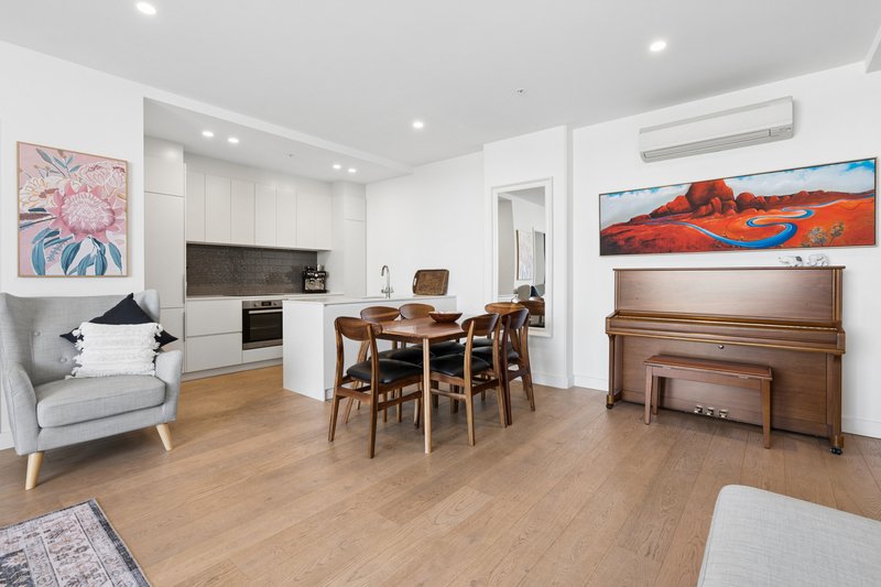 Photo - 1807/156 Wright Street, Adelaide SA 5000 - Image 3