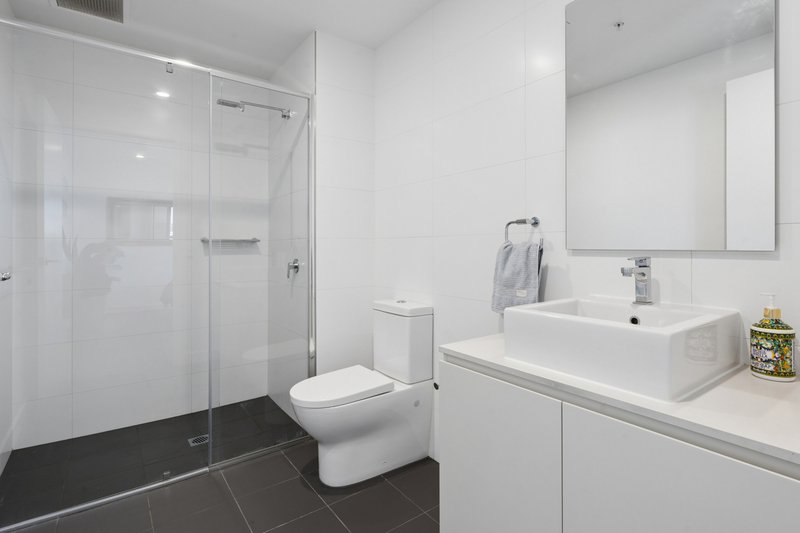Photo - 1807/156 Wright Street, Adelaide SA 5000 - Image 8