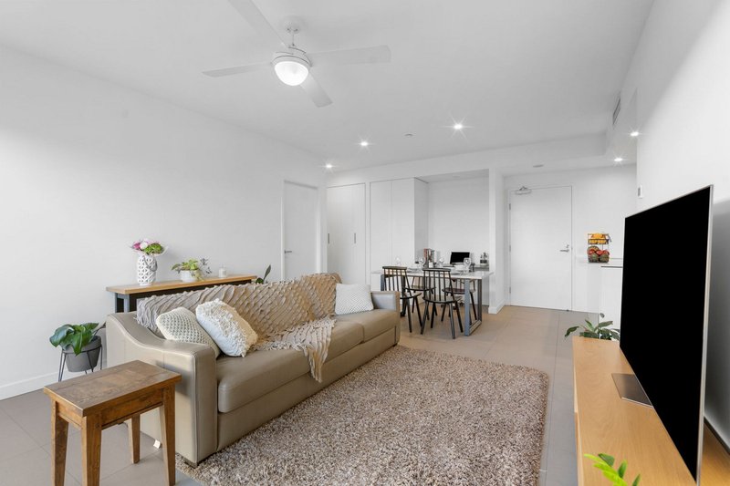 Photo - 1809/10 Trinity Street, Fortitude Valley QLD 4006 - Image 5