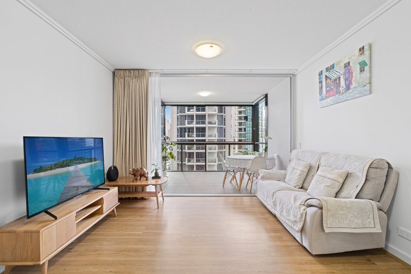 Photo - 1809/128 Charlotte Street, Brisbane City QLD 4000 - Image 2