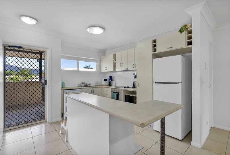 Photo - 18/1-13 Ernest Street, Redlynch QLD 4870 - Image 6