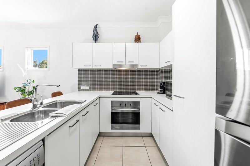Photo - 18/1-5 Cascade Drive, Underwood QLD 4119 - Image 9