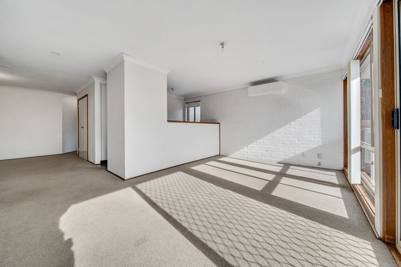 Photo - 18/1-9 Totterdell Street, Belconnen ACT 2617 - Image 4