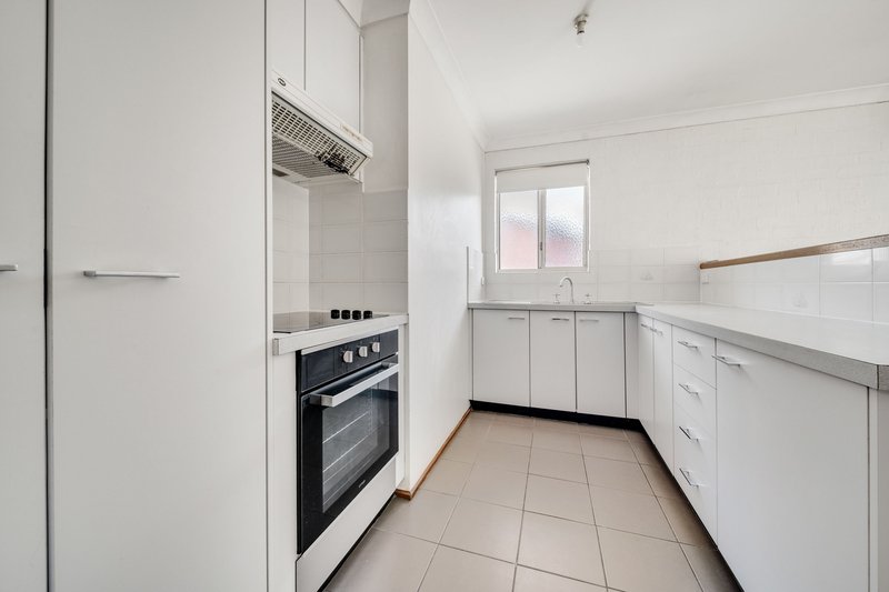 Photo - 18/1-9 Totterdell Street, Belconnen ACT 2617 - Image 5