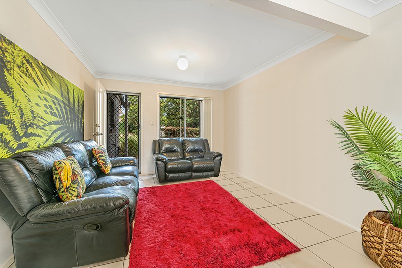 Photo - 18/1 Archer Close, North Lakes QLD 4509 - Image 3