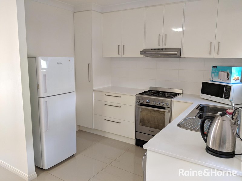 Photo - 1/81 Armadale Street, St Lucia QLD 4067 - Image 4