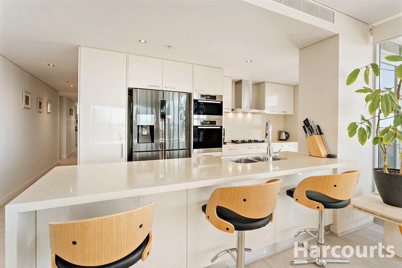Photo - 18/1 Barracks Lane, Mandurah WA 6210 - Image 10