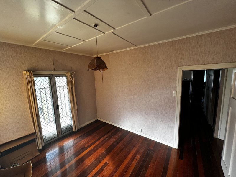 Photo - 181 Brisbane Road, Monkland QLD 4570 - Image 13