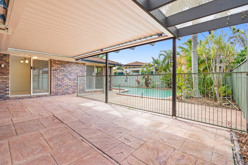 Photo - 181 Christine Avenue, Burleigh Waters QLD 4220 - Image 5