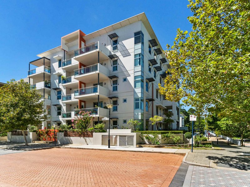 Photo - 18/1 Henry Lawson Walk, East Perth WA 6004 - Image 19