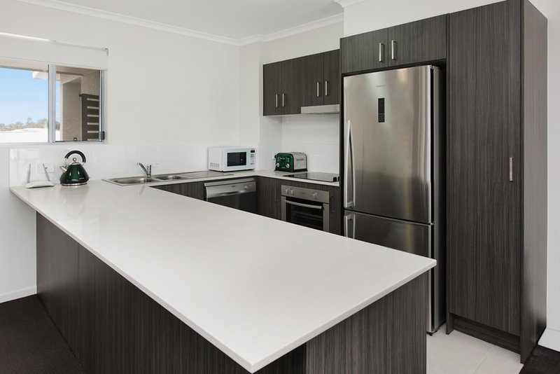 Photo - 18/1 Hibbertia Street, Mountain Creek QLD 4557 - Image 3