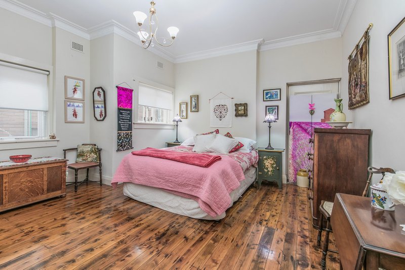 Photo - 1/81 Kirribilli Avenue, Kirribilli NSW 2061 - Image 6