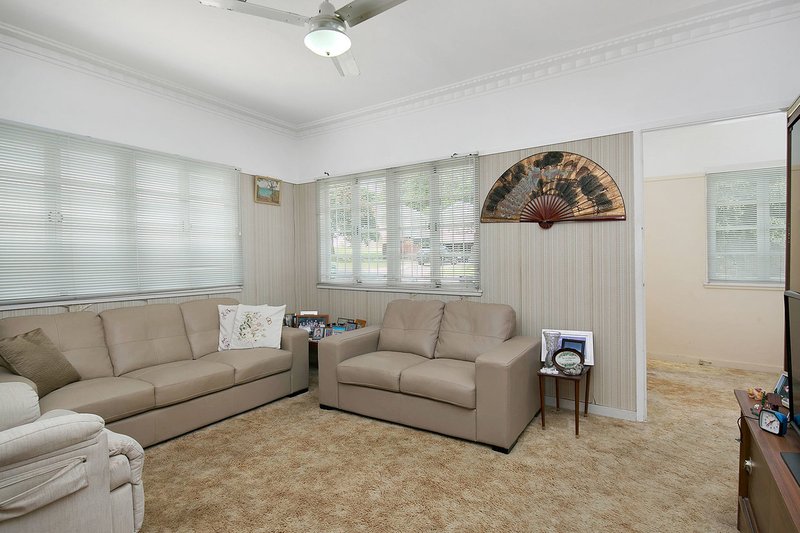 Photo - 181 Lutzow Street, Tarragindi QLD 4121 - Image 4