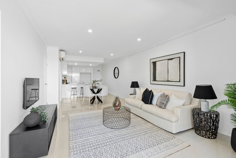 Photo - 1/81 Mildmay Street, Fairfield QLD 4103 - Image 2