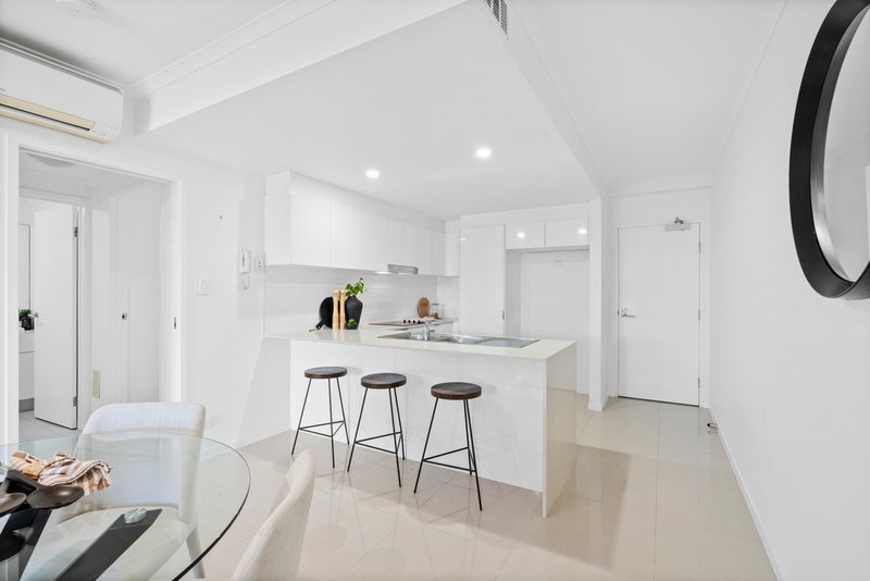 Photo - 1/81 Mildmay Street, Fairfield QLD 4103 - Image 4