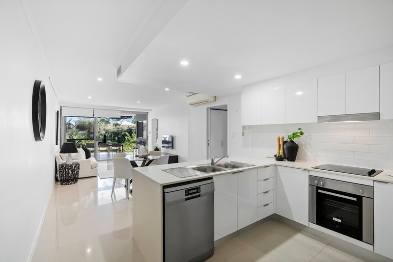 Photo - 1/81 Mildmay Street, Fairfield QLD 4103 - Image 6