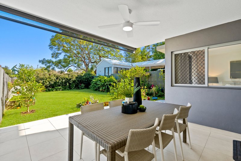 Photo - 1/81 Mildmay Street, Fairfield QLD 4103 - Image 8