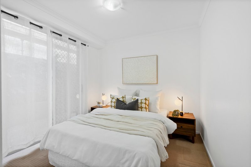 Photo - 1/81 Mildmay Street, Fairfield QLD 4103 - Image 14