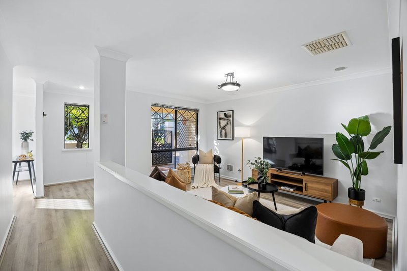 Photo - 1/81 Millcrest Street, Scarborough WA 6019 - Image 15