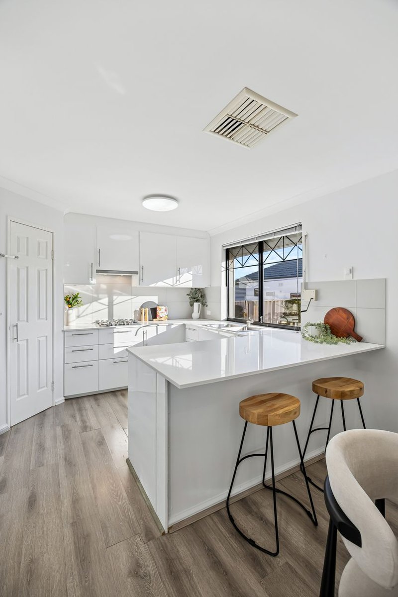 Photo - 1/81 Millcrest Street, Scarborough WA 6019 - Image 17