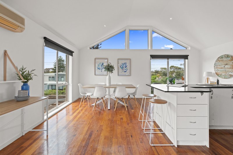 Photo - 18/1 Nepean Highway, Seaford VIC 3198 - Image 4