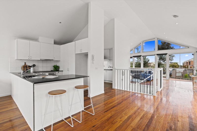 Photo - 18/1 Nepean Highway, Seaford VIC 3198 - Image 7