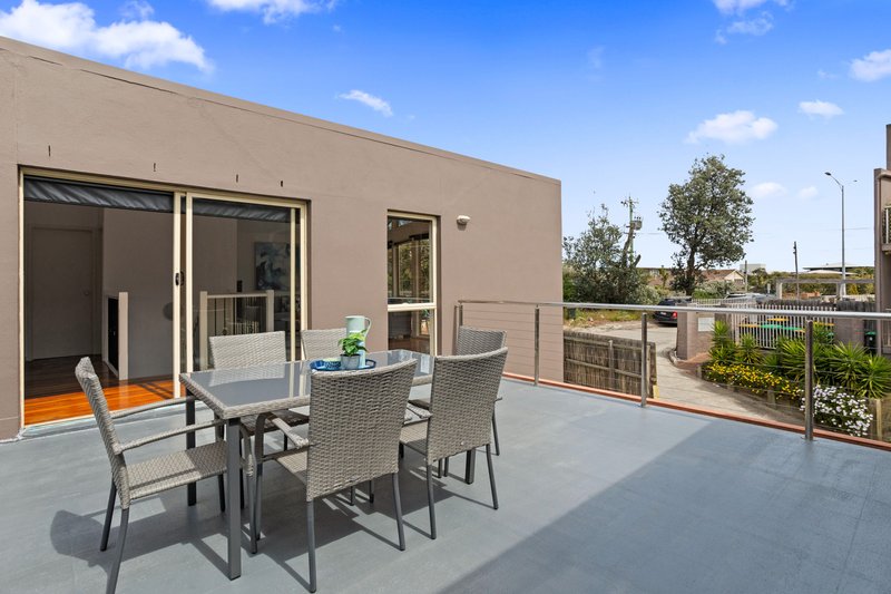 Photo - 18/1 Nepean Highway, Seaford VIC 3198 - Image 10