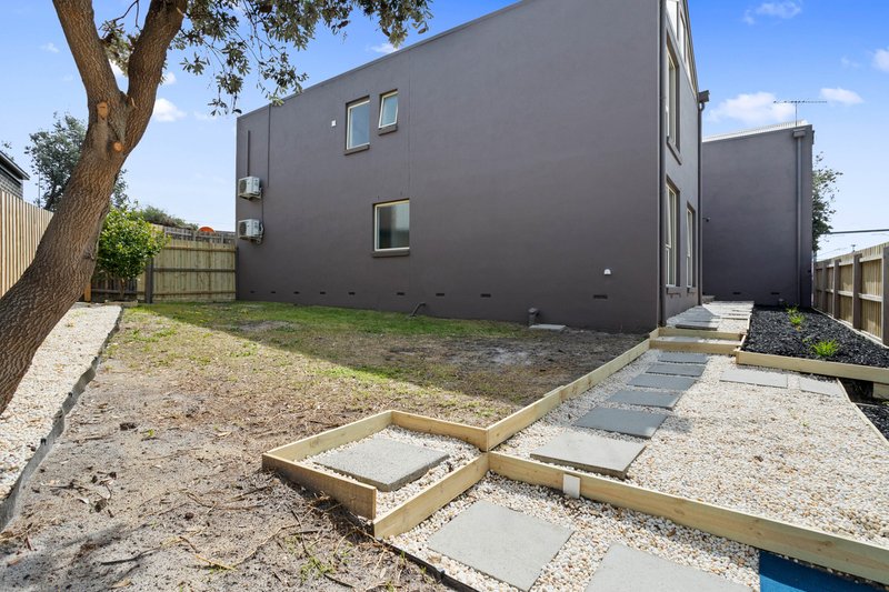 Photo - 18/1 Nepean Highway, Seaford VIC 3198 - Image 21