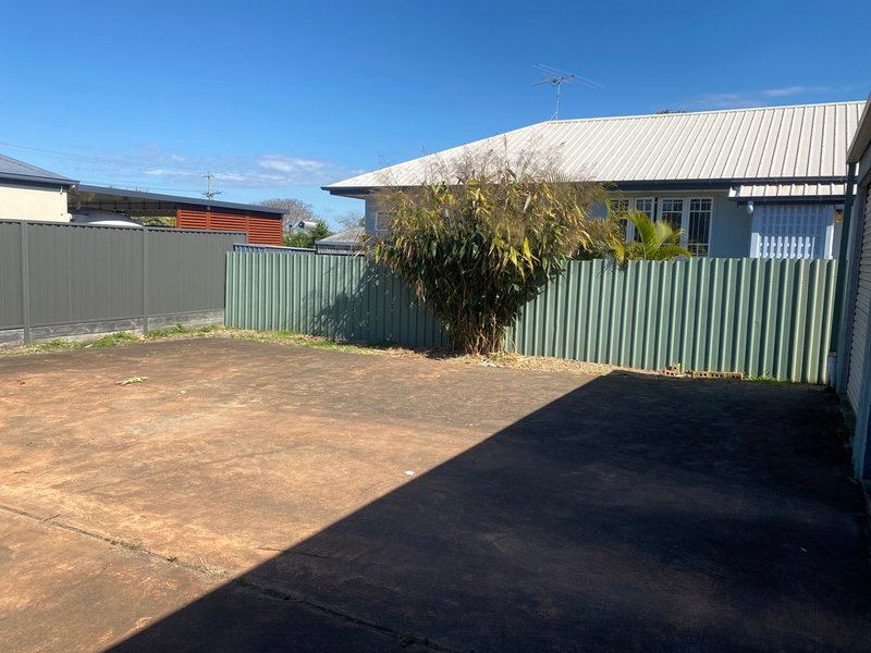 Photo - 181 Oxley Avenue, Woody Point QLD 4019 - Image 7