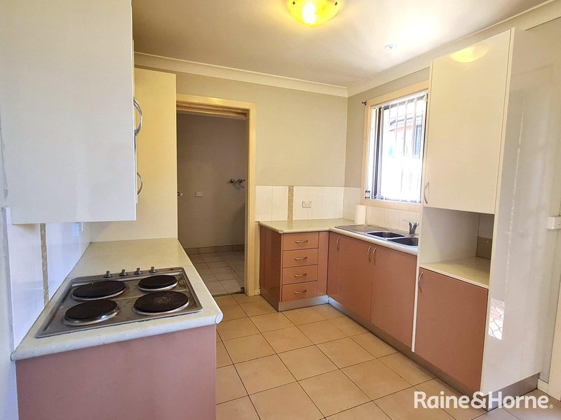 Photo - 1/81 Parliament Road, Macquarie Fields NSW 2564 - Image 7