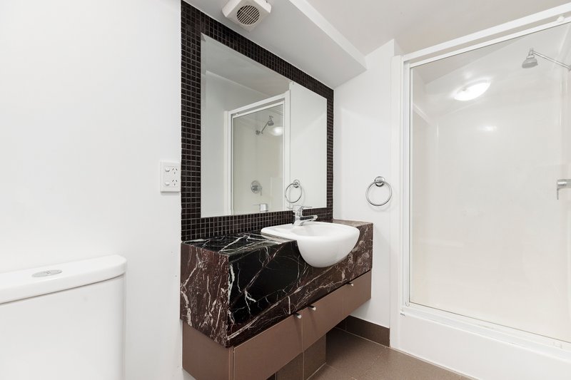 Photo - 18/1 Pottery Court, Brunswick VIC 3056 - Image 12