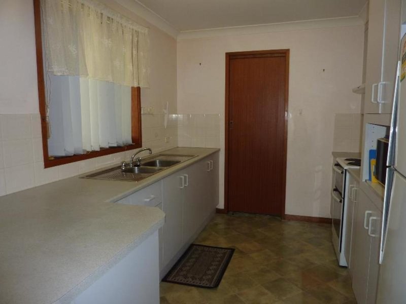 Photo - 1/81 Pulteney Street, Taree NSW 2430 - Image 5