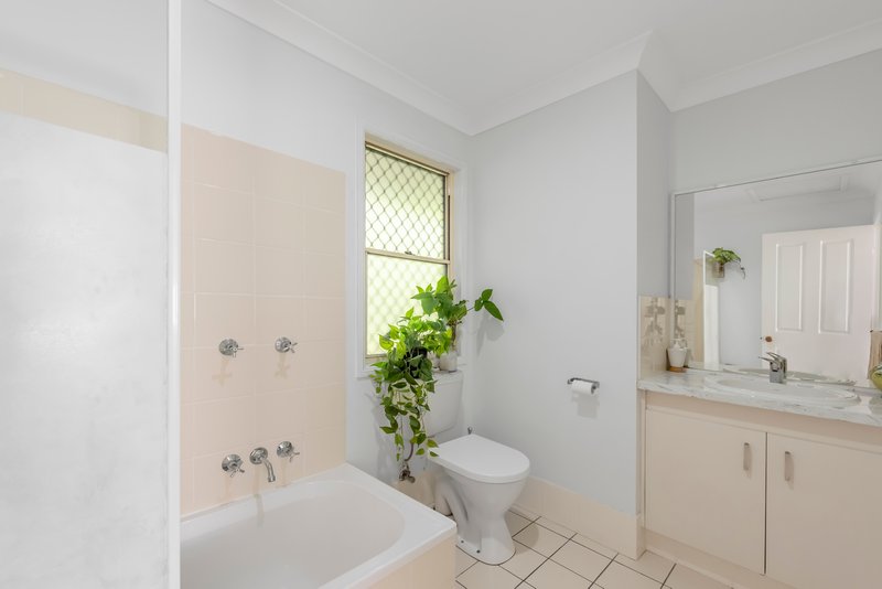 Photo - 18/1 Township Drive, Burleigh Heads QLD 4220 - Image 9