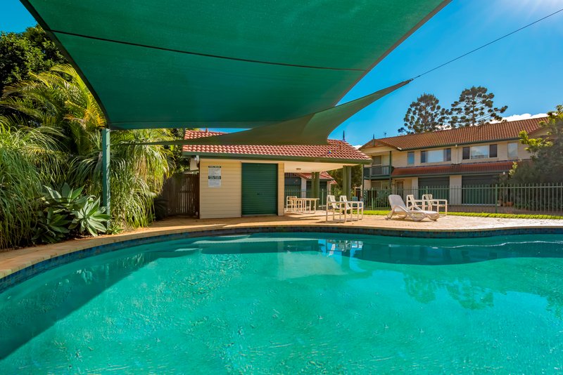 Photo - 18/1 Township Drive, Burleigh Heads QLD 4220 - Image 12