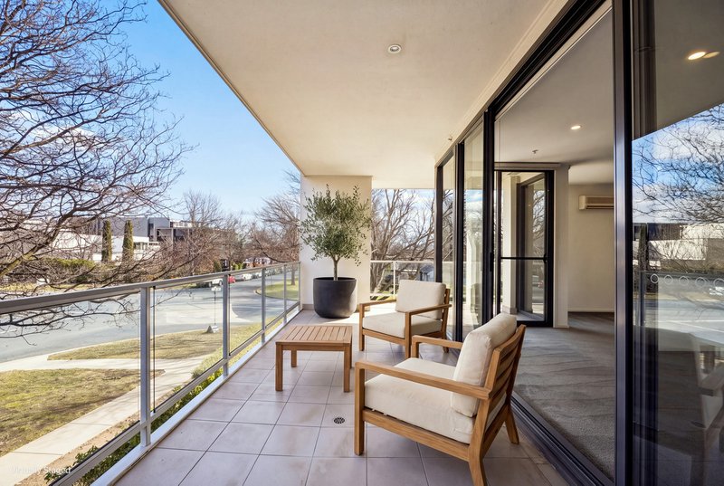 Photo - 18/10 Burke Crescent, Kingston ACT 2604 - Image 5