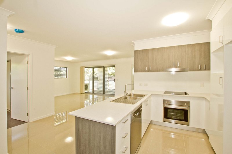 Photo - 18/10 Dunkirk Street, Gaythorne QLD 4051 - Image 3