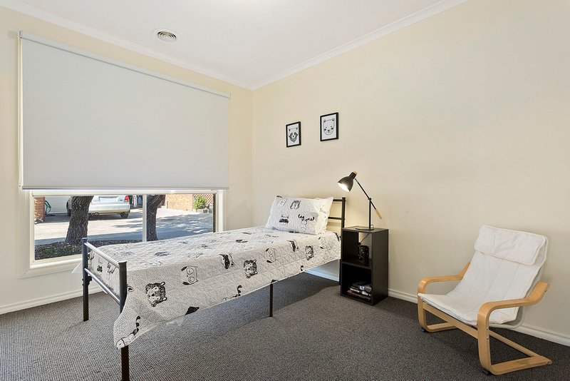 Photo - 1/810 Plenty Road, South Morang VIC 3752 - Image 7