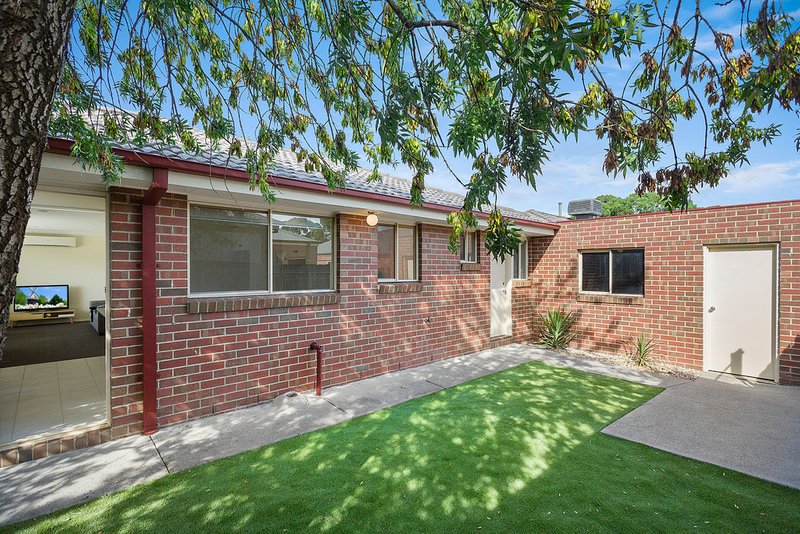 Photo - 1/810 Plenty Road, South Morang VIC 3752 - Image 9