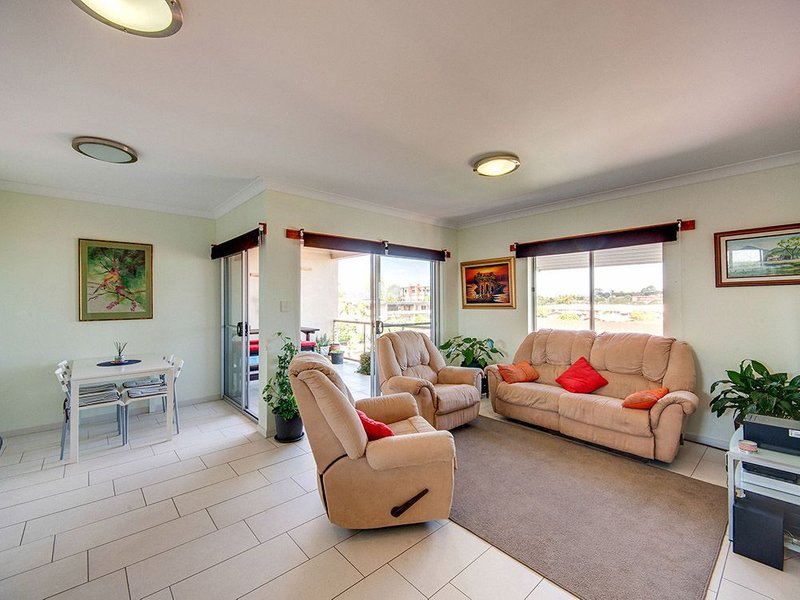 Photo - 18/102 Melton Road, Nundah QLD 4012 - Image 4