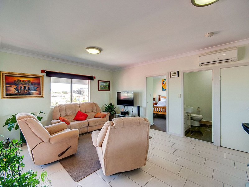 Photo - 18/102 Melton Road, Nundah QLD 4012 - Image 5