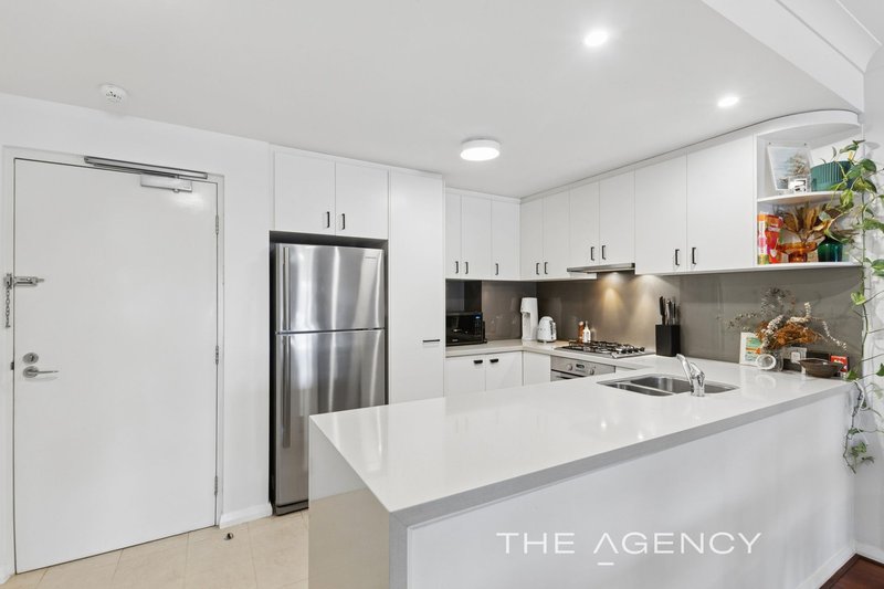 Photo - 18/103-105 Francis Street, Northbridge WA 6003 - Image 4